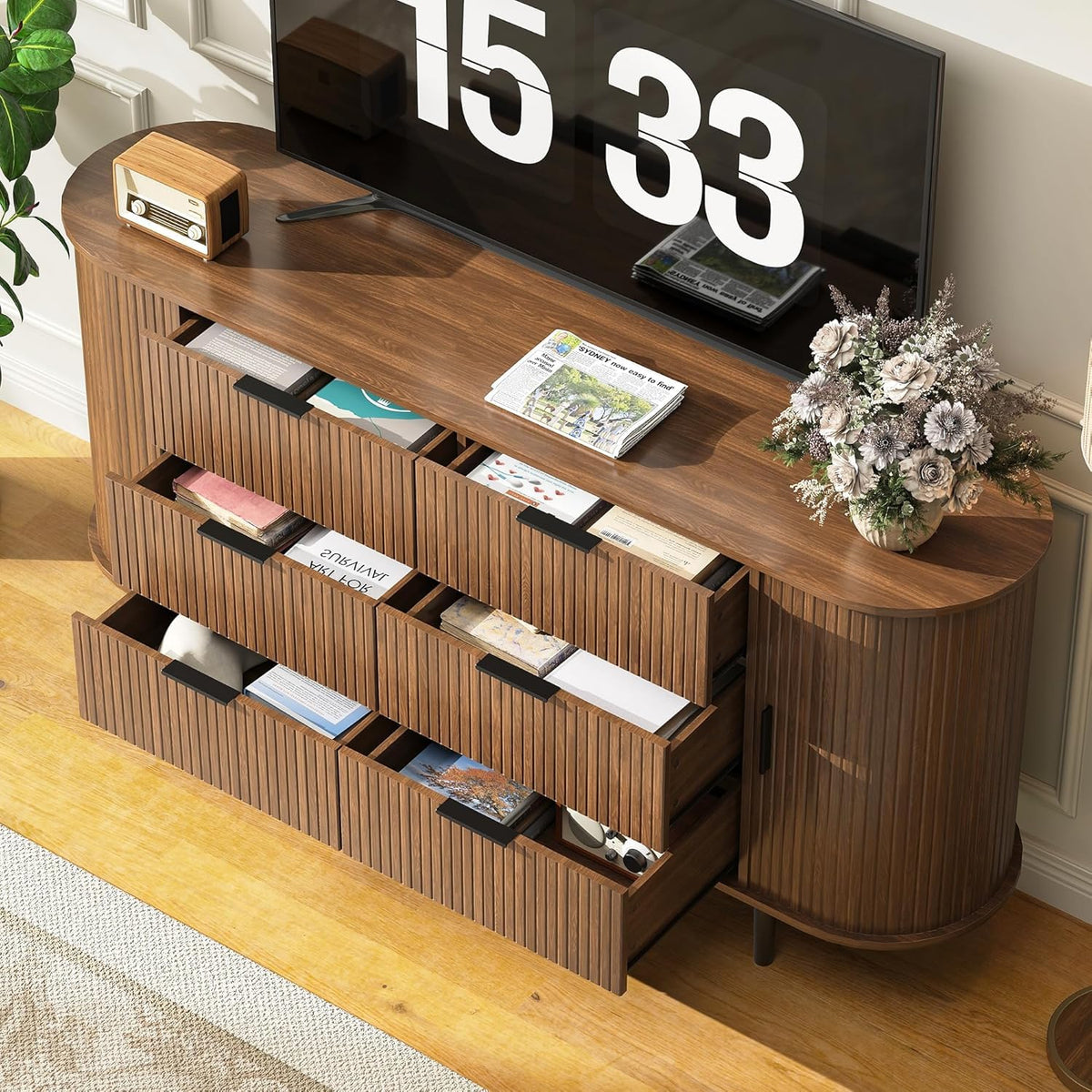 Brown 6 Drawer Wood Dresser H893