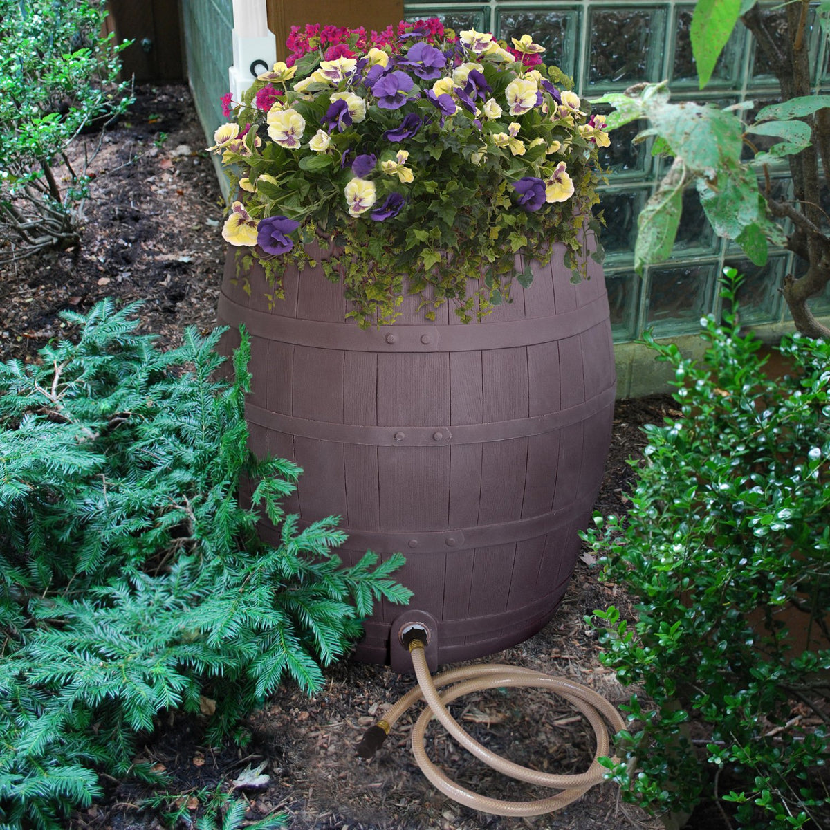 50-Gallon Whiskey Rain Barrel with Planter and Diverter Q460